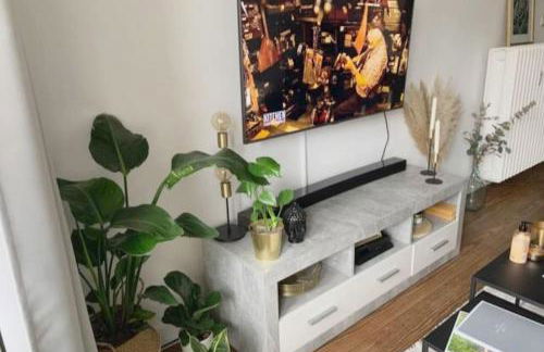 Lovely City Apartment with Balcony, central - Foto 11