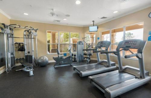 Fantastic Condo - 2 Miles from Disney Pool View Windsor Hills - Foto 67