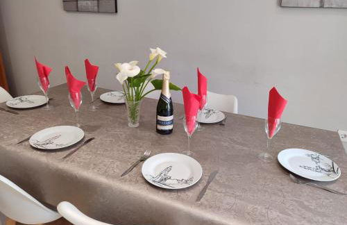 Piso de 4 habitaciones en el centro de Roses - Photo 5