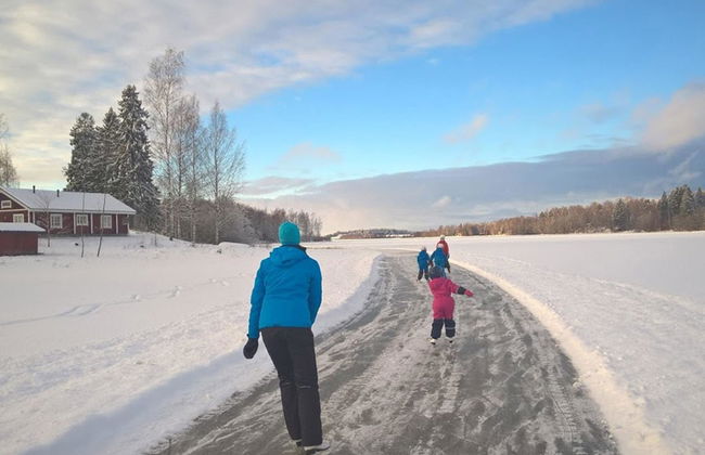 Sepelkyyhky - Foto 41