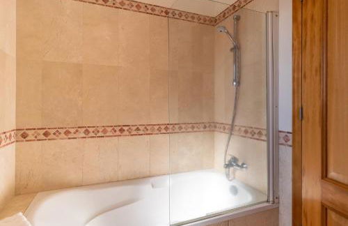 Luxury two bedroom Palheiro Village by Holiday Rental Madeira - Foto 40