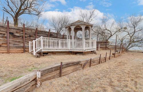 3 Mi to Dtwn Wichita Falls Gem with Private Sauna! - Foto 23