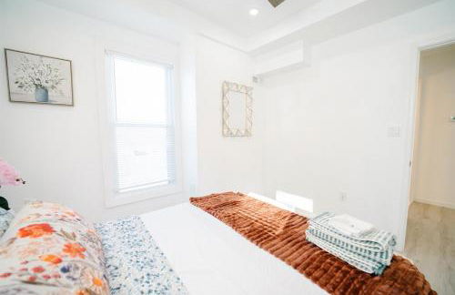 Modern 5BR DC Home Free Parking Steps from Metro Family-Friendly - Photo 23