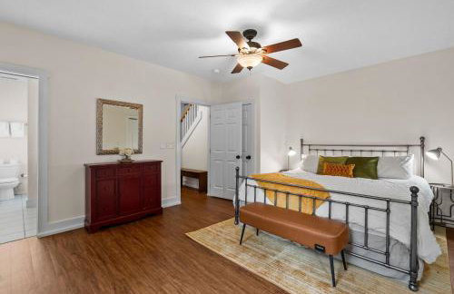 Mtn Views Hot Tub Close to Asheville - Foto 17