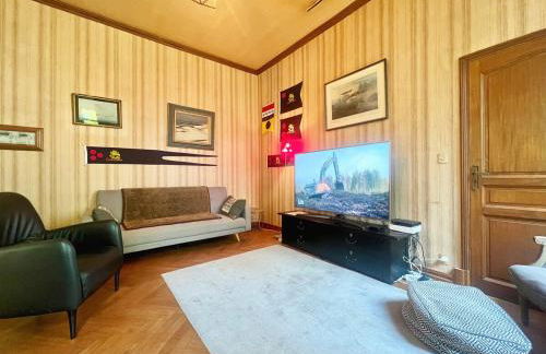 Bourgeois House - 16 personnes, Piscine, 6 chambres, 8 lits, 4 SDB, Centre-ville, CLIM - Foto 39