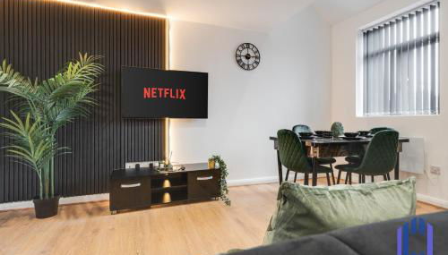 Sophisticated & Stylish Flat near Manchester Airport - Sleeps 9 - Foto 2