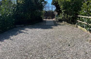 Honeycomb Cottage - a quiet, charming, cosy retreat in the countryside only 2 miles from one of Cornwall's best beaches - Photo 28