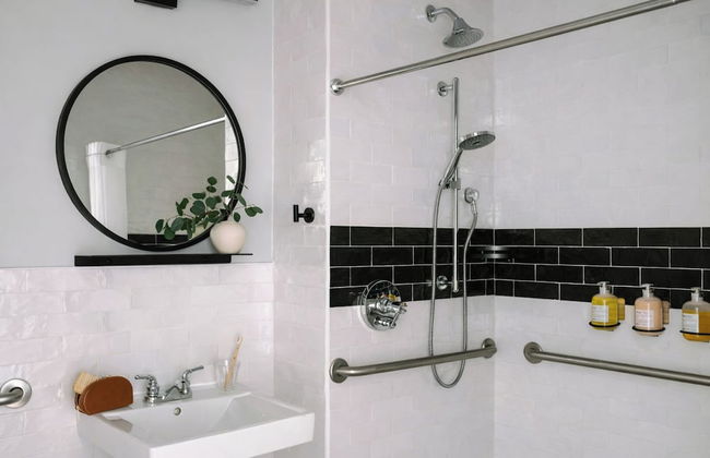 Dutch Hotel Long Island City New York , Belvilla District 6 Formerly Sonder - Photo 13