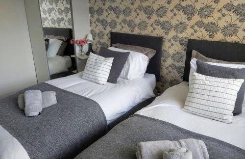 Croeso; Cosy and ideally located for mountains and beaches - Photo 26