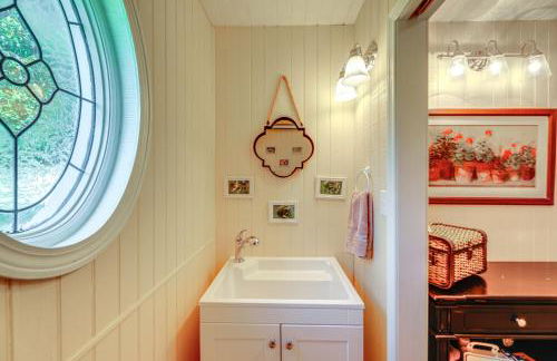 Home with Fire Pit Less Than 1 Mi to Willis Wharf Boat Ramp! - Foto 10