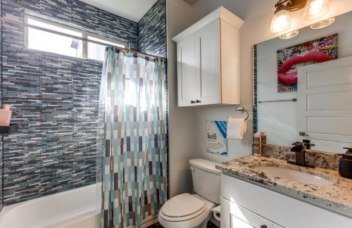 The Q - Austin Family Vacation Home - Hot Tub, Sauna, Gym & Backyard - Foto 18