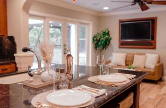 Luxury House, Walk to Downtown or Pioneer Park - Photo 18