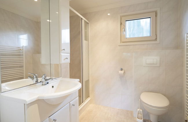 Well Furnished Chalet with Garden near Brunssummerheide - Photo 5