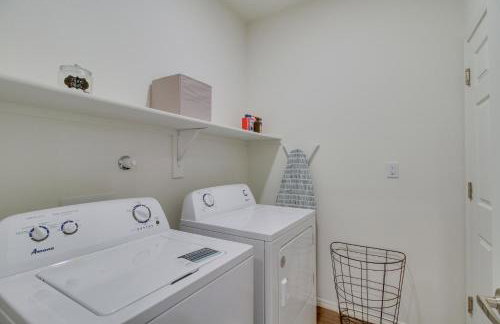 4 Mi to UNM Convenient Albuquerque Townhome! - Photo 20