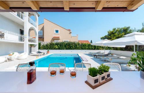 Deluxe Apartment Paula with private Pool and Sauna - Foto 18