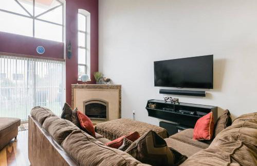 Modern 2BR Downtown San Jose Condo Walkable - Foto 11