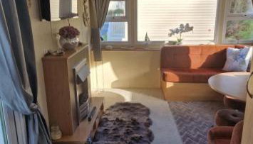 3 Bed Caravan - Sleeps 6 - Pets - Parking - Wifi - Foto 4