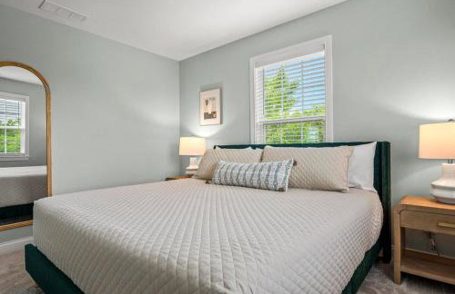 Spacious Home 4BR Fire Pit, Patio Hot Tub - Foto 39