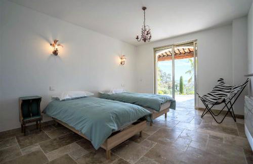 VILLA L'ESTEREL AVEC PISCINE VUE MER -MANDELIEU 06210- 6 Pers - Foto 26