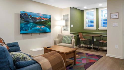 2 Blocks from the US Capitol - Photo 3