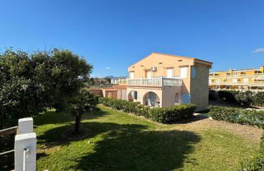 Oasis en la playa: piscina y relax - Foto 37