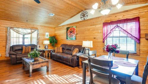 Kilgore Gem Pet-Friendly Cabin with Duck Pond! - Foto 3