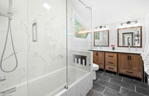 Commodore Bay Waterfront Home on Lake Norman! - Foto 15