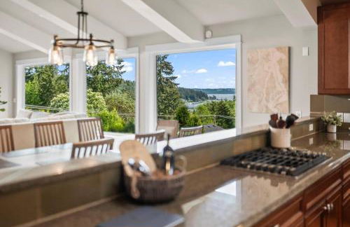 Escape to Gig Harbor’s Most Charming Hideaway - Foto 69