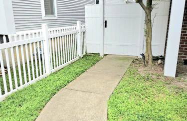 Steps from the Beach, sleeps 4!! - Photo 25