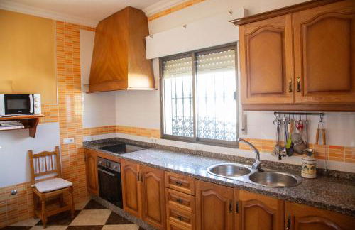 Chalet adosado con piscina privada en Mazagón - Foto 34