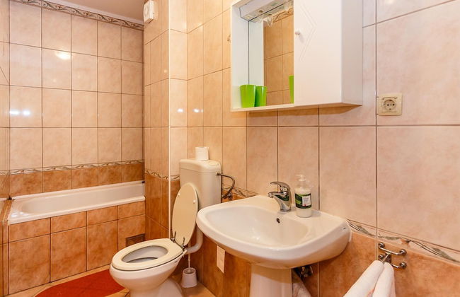 Comfortable and Sunny Krk Apartment - Photo 11