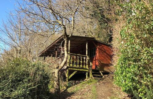 Surfers and walkers cosy camping cabin - Foto 1