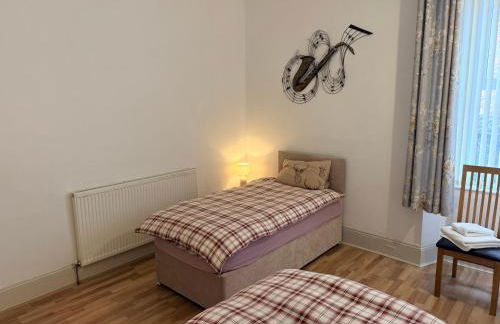 Spacious 2 Bedroom Flat in heart of Ballater - Foto 9