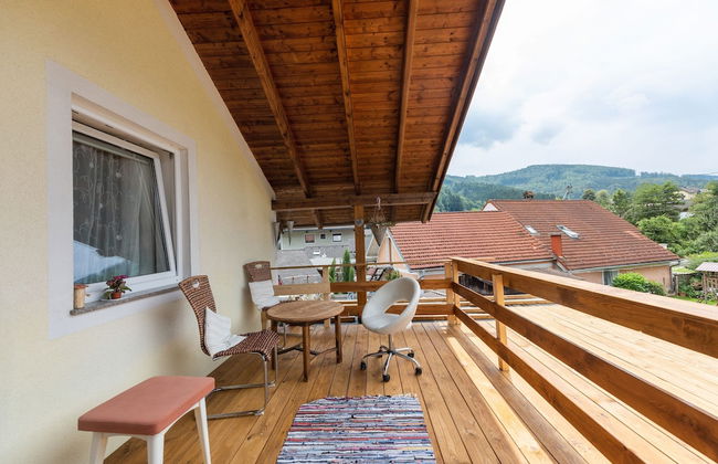 Modern Holiday Home in Pinsdorf With Garden - Photo 45