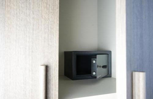 10 min from the Airport-Wifi-Free Parking - Foto 32