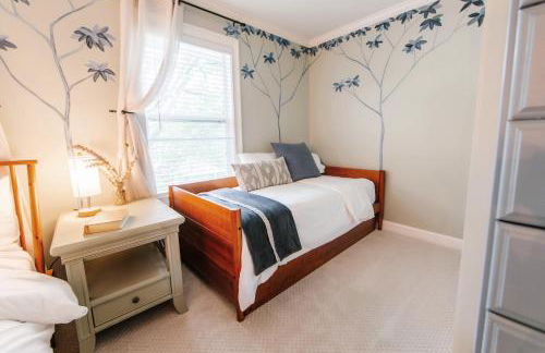 Cozy Cottage - Walk to Campus, Stadium, Downtown - Foto 17