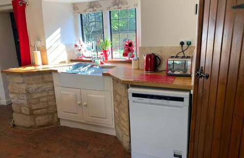 6 Bedroom Farm House with 12 Beds in Weldon - Foto 39