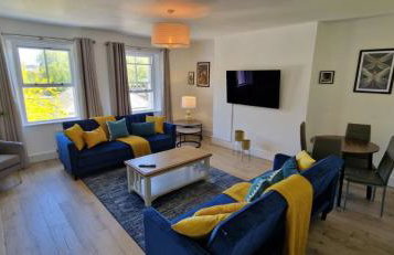Chic 1BR Teddington Apartment Modern & Bright - Photo 17