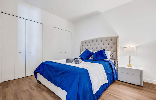 Luxury 3BR Hollywood Sign View by Oneluxstay - Photo 16