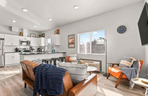 New 2 Bed 2 Bath Near Perry District and DT - Foto 2