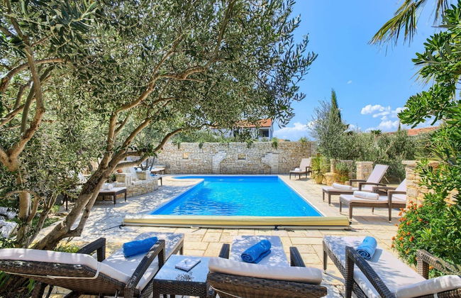 Apartment in Murter With Pool and Sea Views - Foto 22