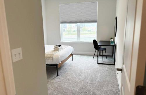 Warrenville Retreat 4BR 3 Bath Townhouse - WV2 - Foto 9