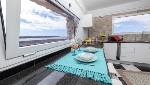 Vista Paraiso, Sea breeze facing the sea - Foto 3