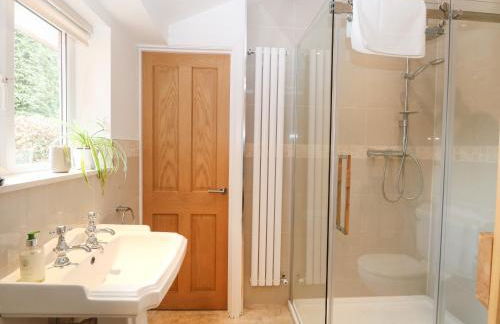 The Lodge - Photo 28