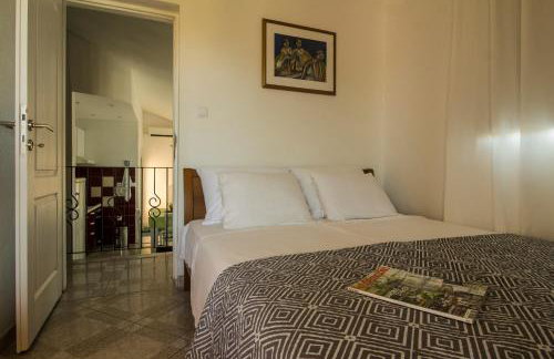 Apartments-Estate under the Paintbrush - Photo 59