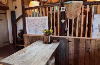 Tree-Tops Treehouse Eco Retreat - Photo 10