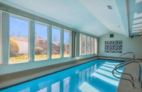 3 bedroom w indoor pool hotub - Foto 22