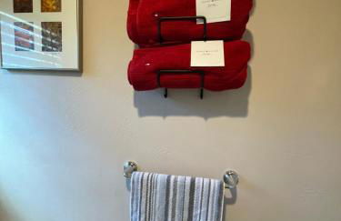 Charming Casita all too yourself near Midtown, Train and Freeway - Photo 21