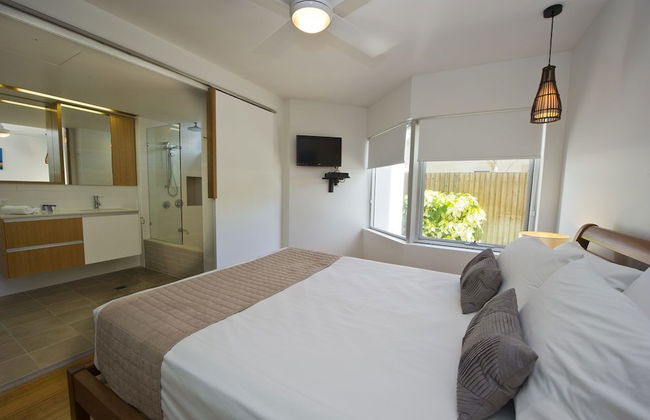 Maggies Beachfront Apt. 1 - Photo 11