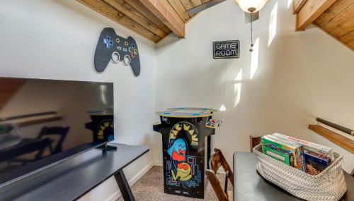 5 Mi to Mountain High Resort Home with Gaming Area - Foto 4